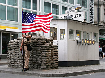 Berlin Checkpoint Charlie