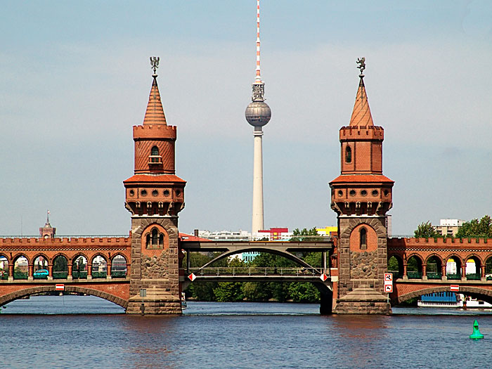 Oberbaumbruecke in Berlin